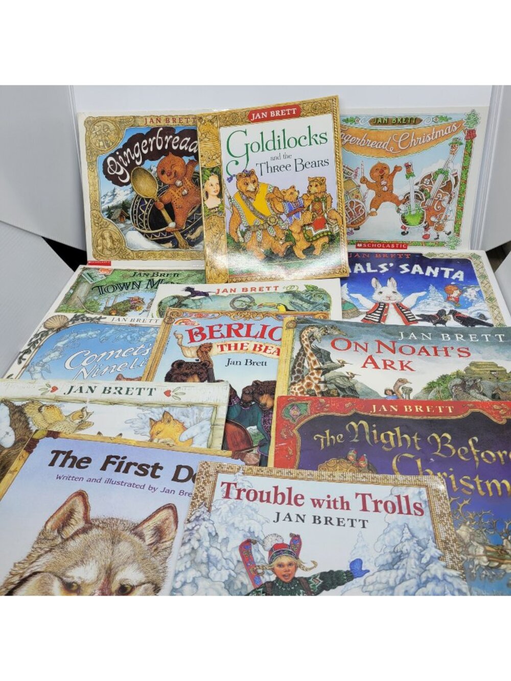 JAN BRETT Lot of 10 Children's Books - Beautifull Illustrations